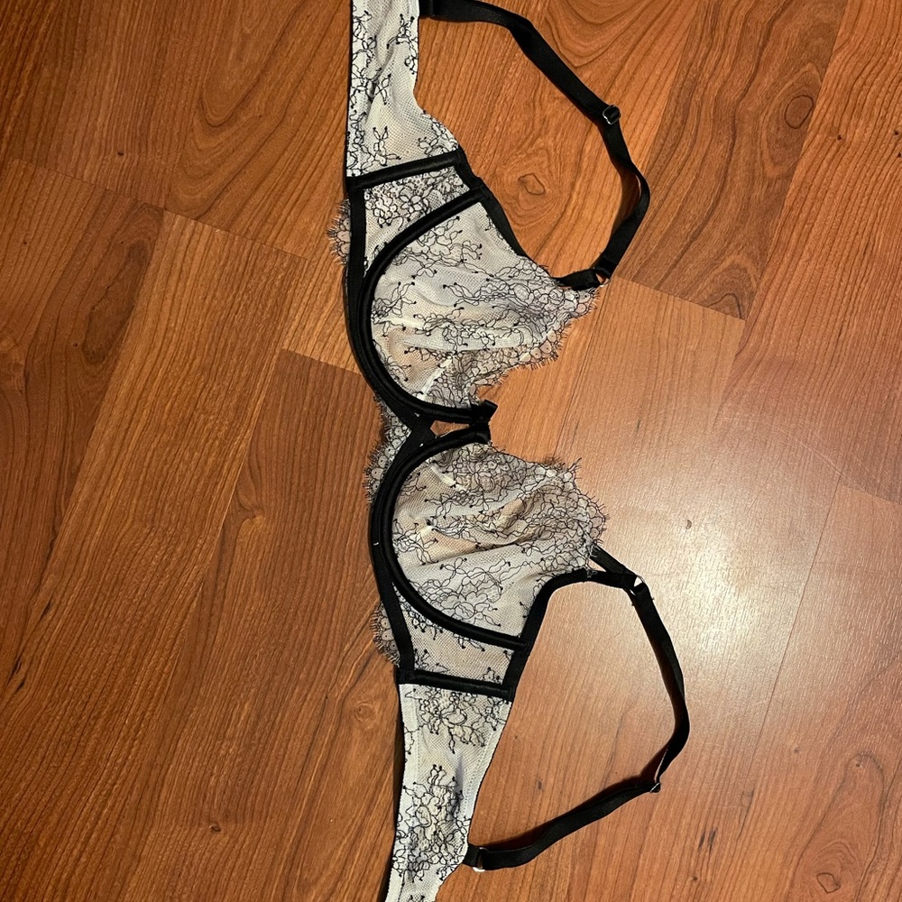 Victoria Secret Bra